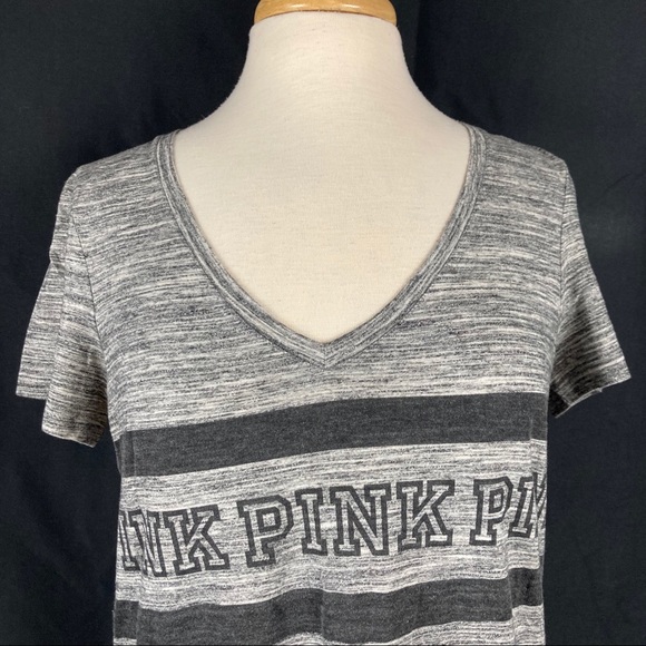 Pink logo v-neck t-shirt - Picture 2 of 8